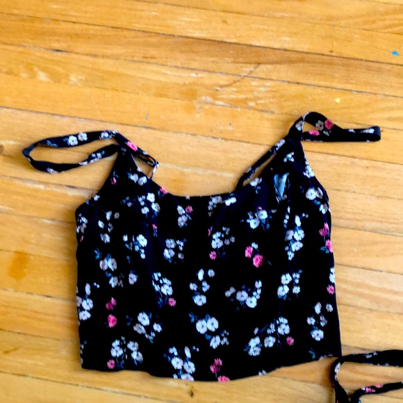 Hollister Skirt Set, Size M - Picture 2 of 3